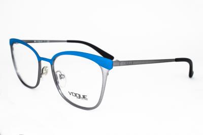
Vogue 3999 c. 998

